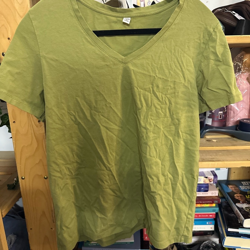 Uniqlo Light Olive V-Neck Short Sleeve Tee